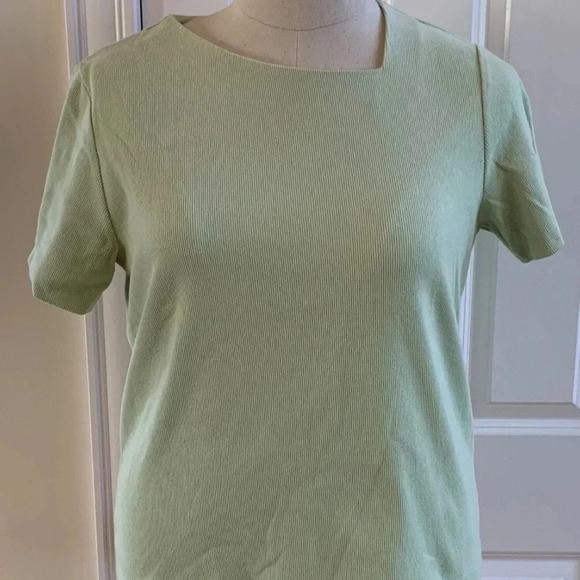 Orvis Womens Size Large Short Sleeve Light Green Ribbed Asymmetric Neck T-shirt - Picture 1 of 6